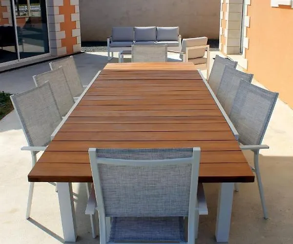 House 35 Minutes From Futuroscope Hébergement de vacances Saint-Jean-de-Sauves