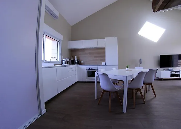 House 35 Minutes From Futuroscope